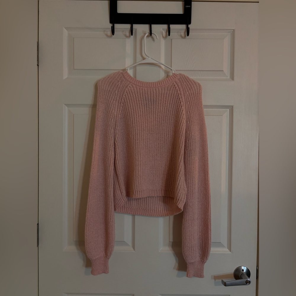 Valentine’s Day cropped pink cable knit sweater